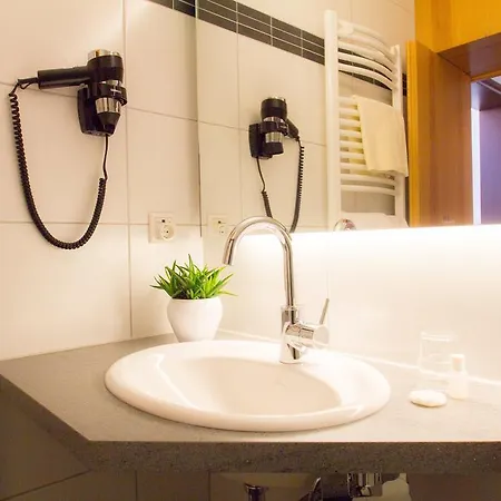 Am Lingelbach מלון 3*