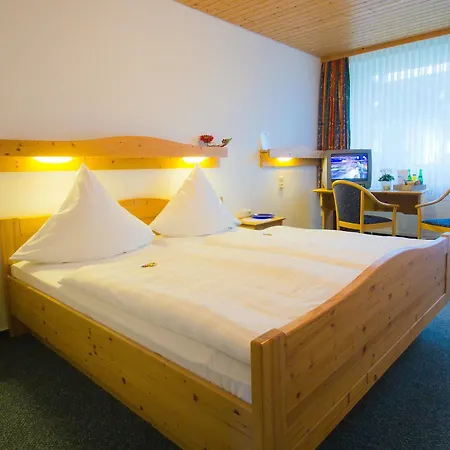 Am Lingelbach מלון Knüllwald